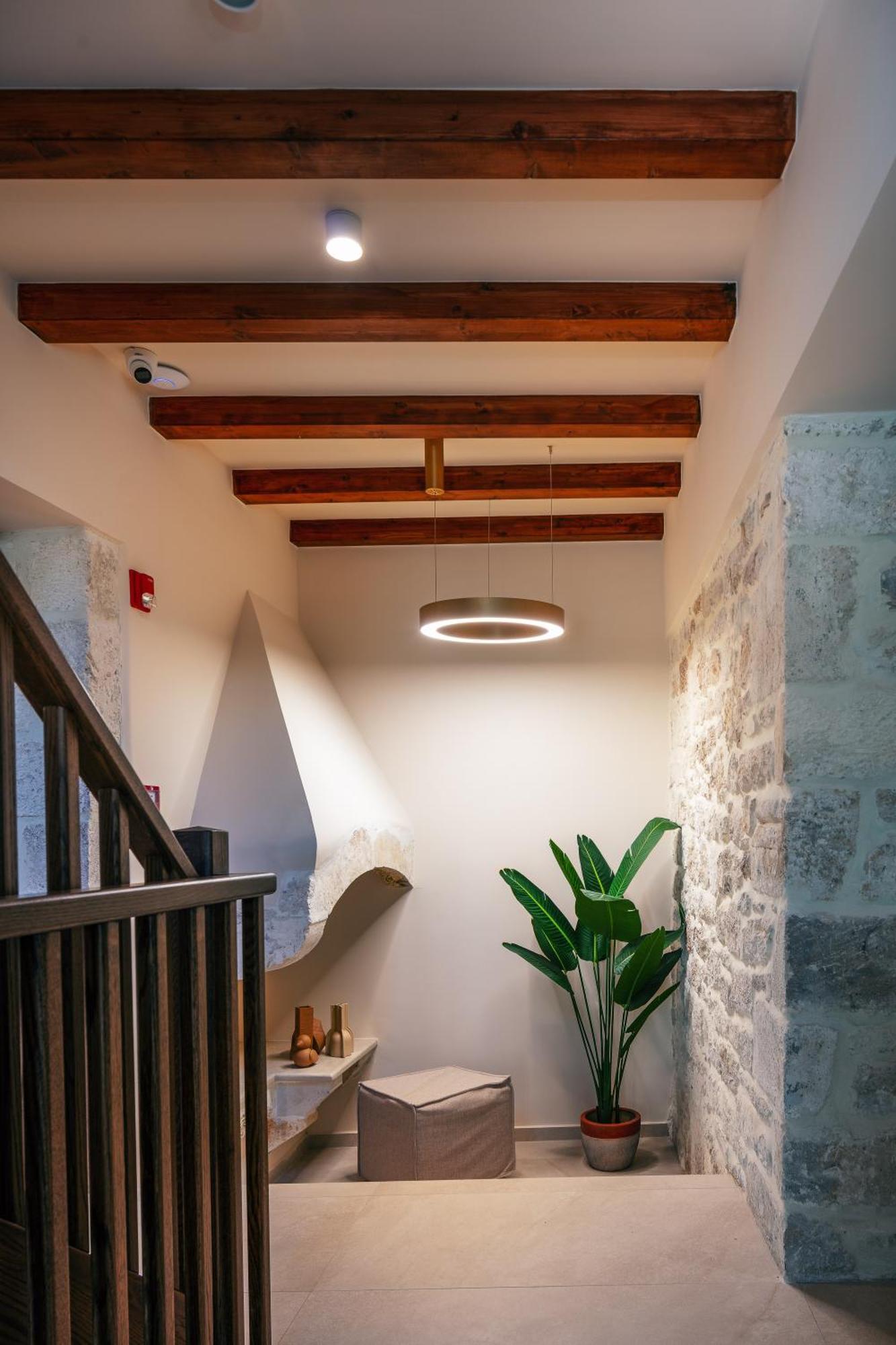 La Montre Luxury Boutique Suites Resmo Dış mekan fotoğraf