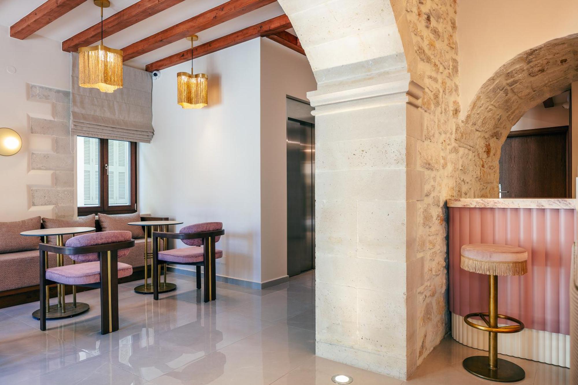 La Montre Luxury Boutique Suites Resmo Dış mekan fotoğraf